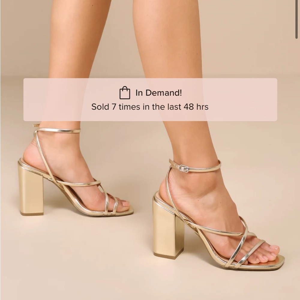 Lulu’s chunky strappy gold heels never worn.size 10